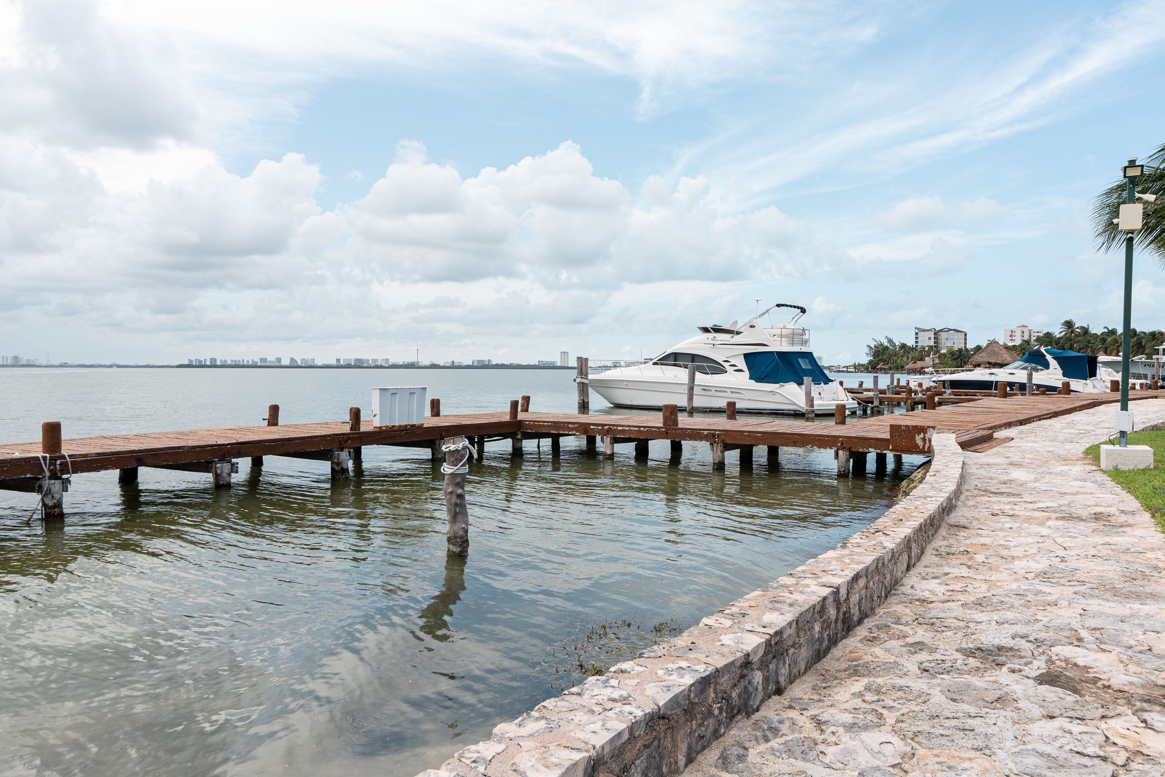 Casa Remodelada en Venta en Isla Hechizada, Isla Dorada