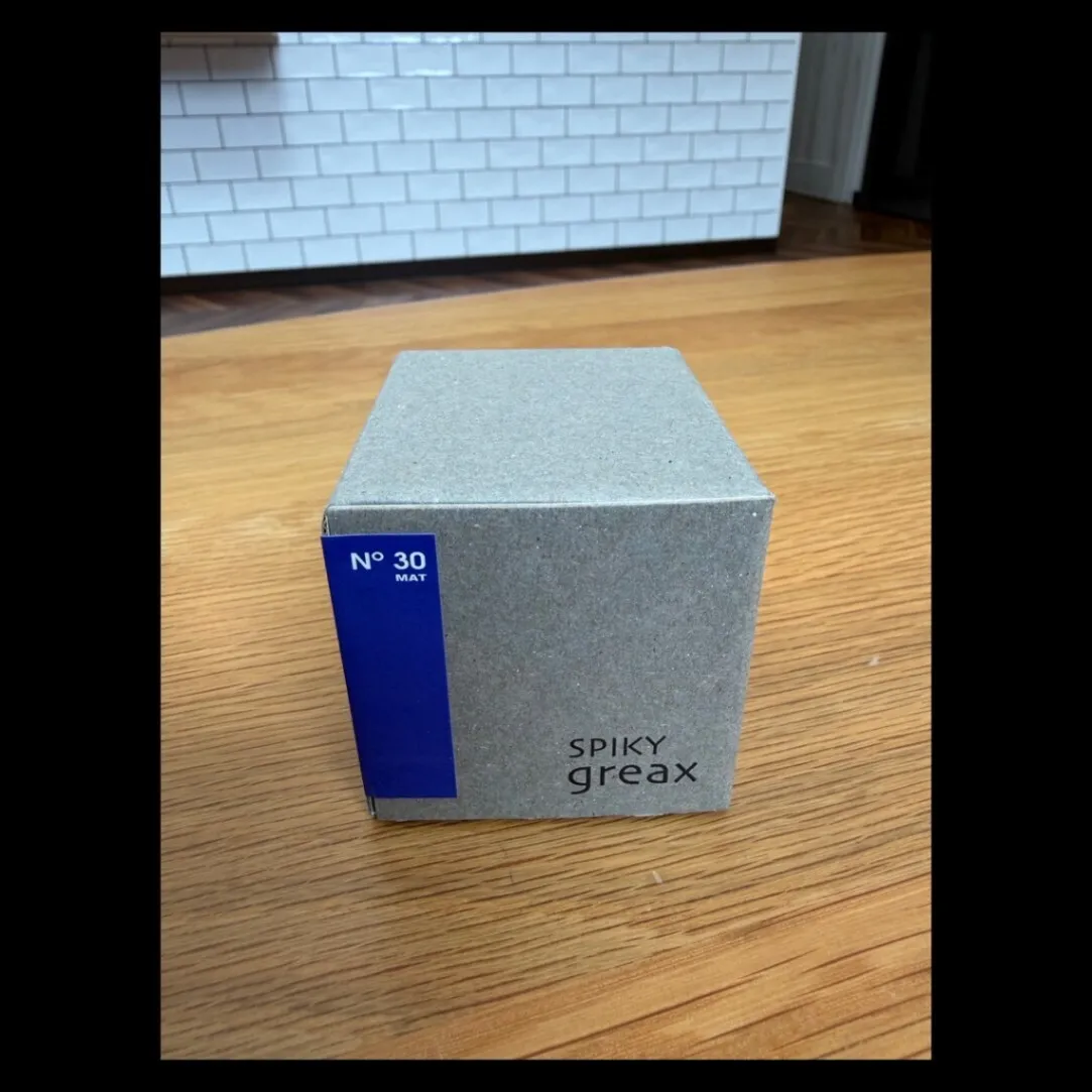 イリヤ スパイキーグリークス No.30 MAT 60g｜マットハードワックス