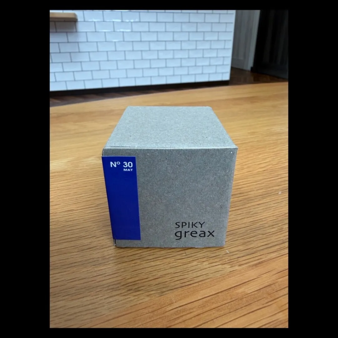 イリヤ スパイキーグリークス No.30 MAT 60g｜マットハードワックス