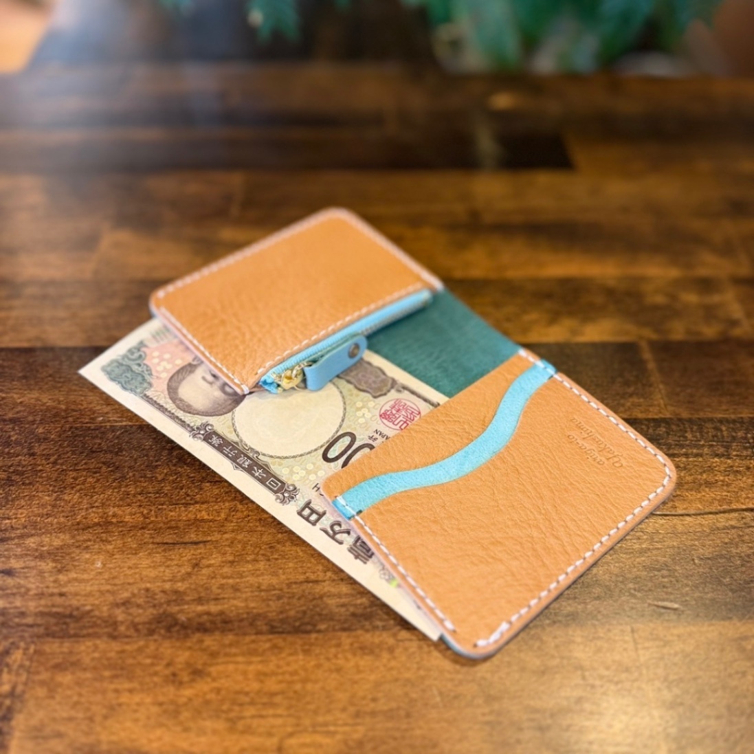 【屋久鹿革】家計管理Wallet／ターコイズ×ライトキャメル／カード2枚×コインケース／オス鹿首周り