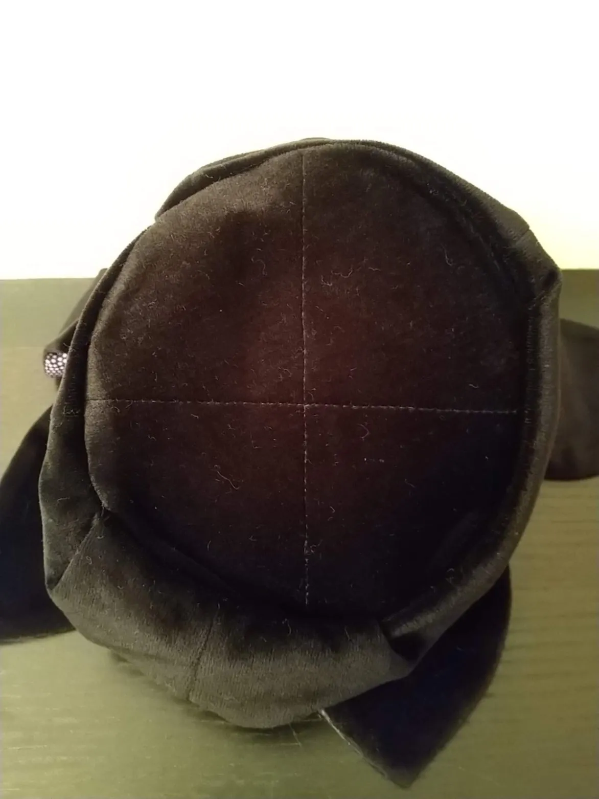 風呂敷リメイクの丸底巾着袋｜黒ビロード×紫和柄 ハンドメイド