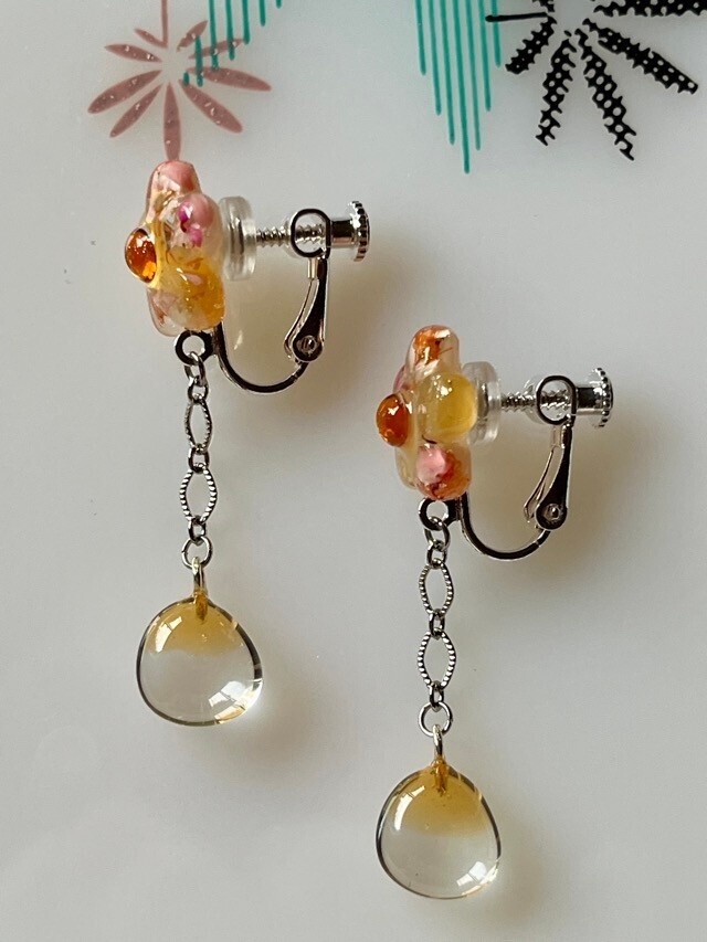 お花🌸と しずくのイヤリング【リベポ払い歓迎🎉】
