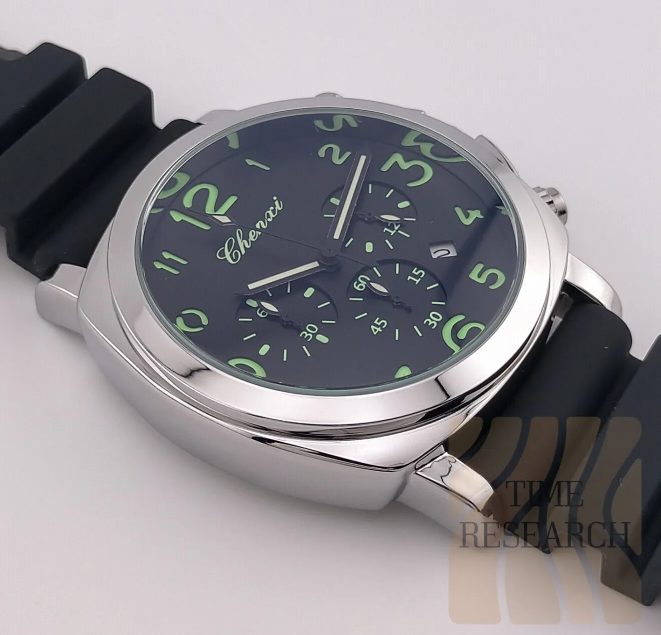 【待望のクロノグラフ搭載ミリタリーウォッチ/新品】フィッシュテールバックル装備⑥