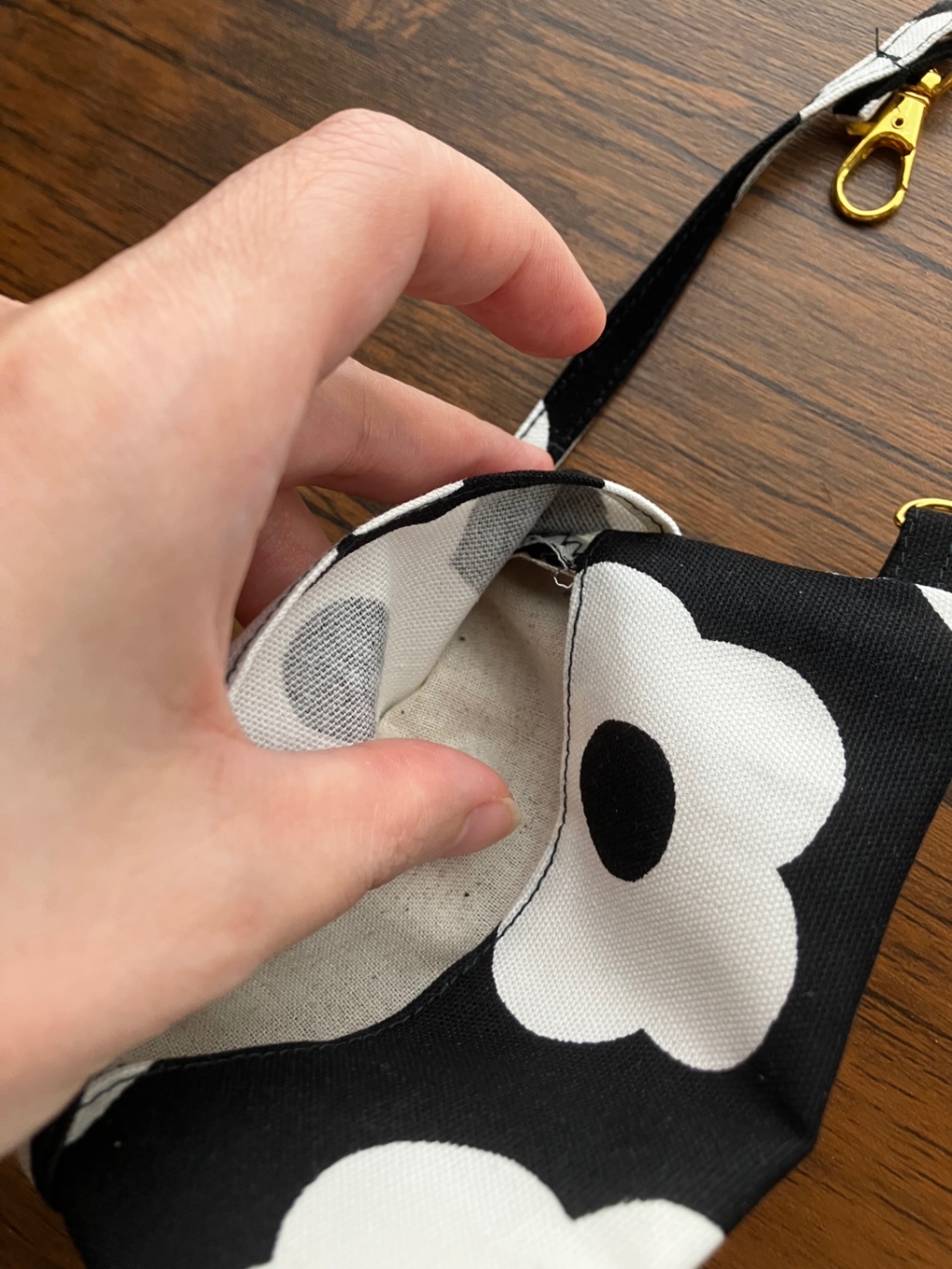 ハンドメイド【おともティッシュ】花柄 オックス生地｜ティッシュケース＆ミニポーチ バッグチャーム