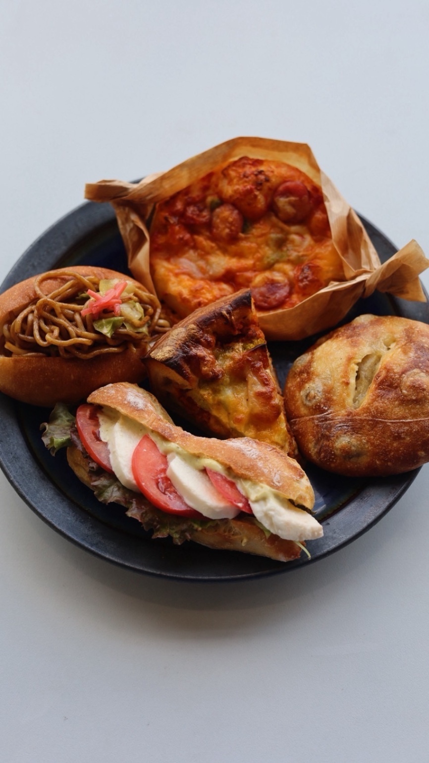🥐送料無料🥐初夏のオススメパンセット🍞
初夏の味覚ご家族みんなで美味しいパンを🥖
