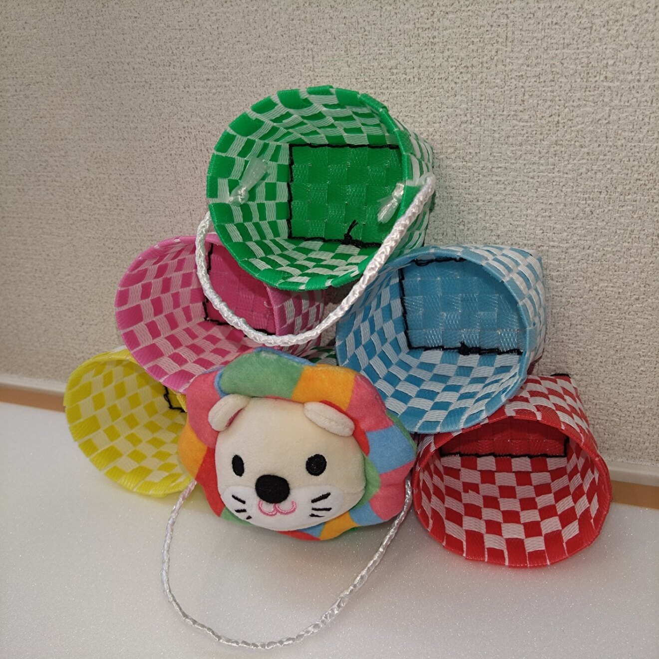 【ハンドメイド】ミニミニはけご　学長ライオンぬいぐるみがピッタリ🧺🦁