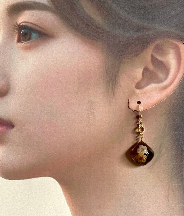 ドライフラワー入り🌸フックピアス【リベポ払い歓迎🎉】