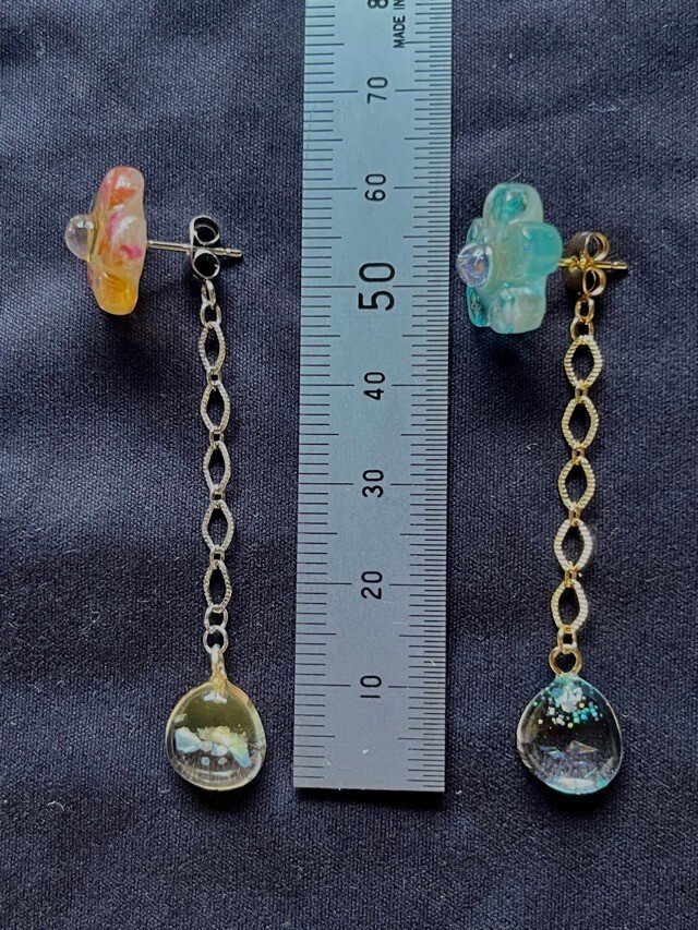 お花🌸と しずくのピンピアス【リベポ払い歓迎🎉】