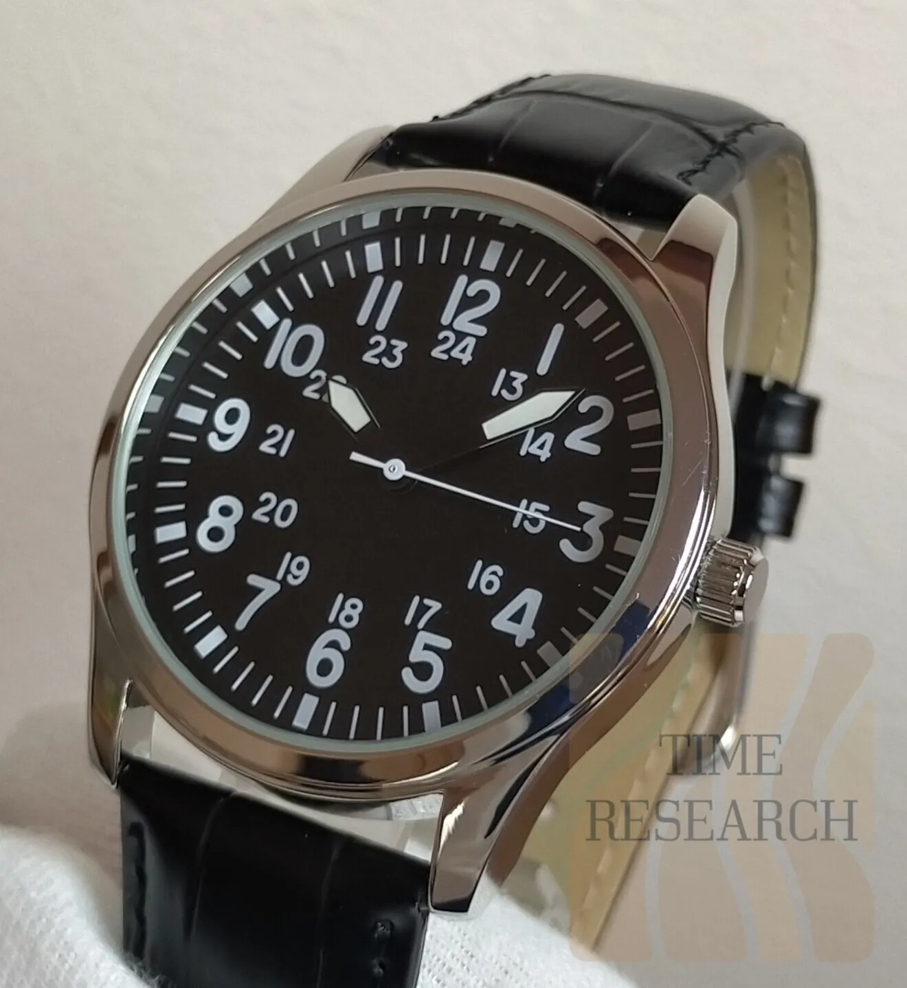 【日常に溶け込む万能アビエイター/新品】24時間表示ミリタリーダイヤル 黒レザー