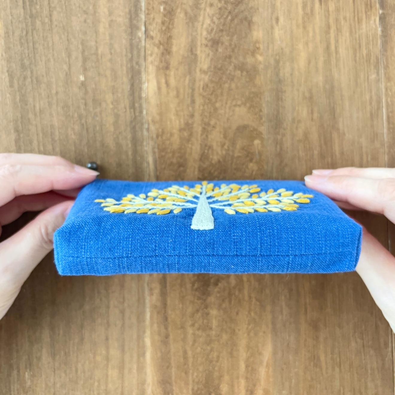 手刺繍ポーチ(小)・夜空