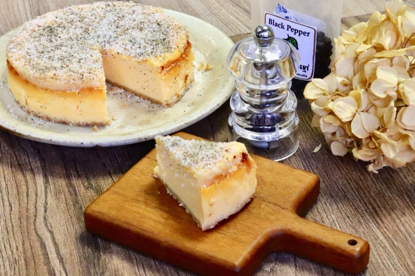 Cafe百時（ももとき）ベイクド＆レアチーズケーキ選べるミックス６色アソートセット