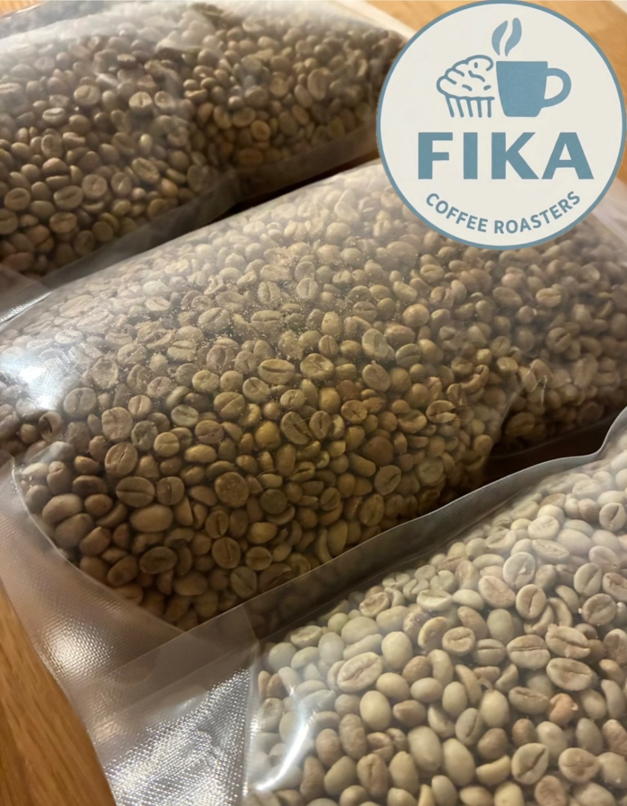 本日焙煎☕︎  深煎り　ブレンドコーヒー
看板メニュー作りました☕︎
⭐️FIKA BLEND☕︎
