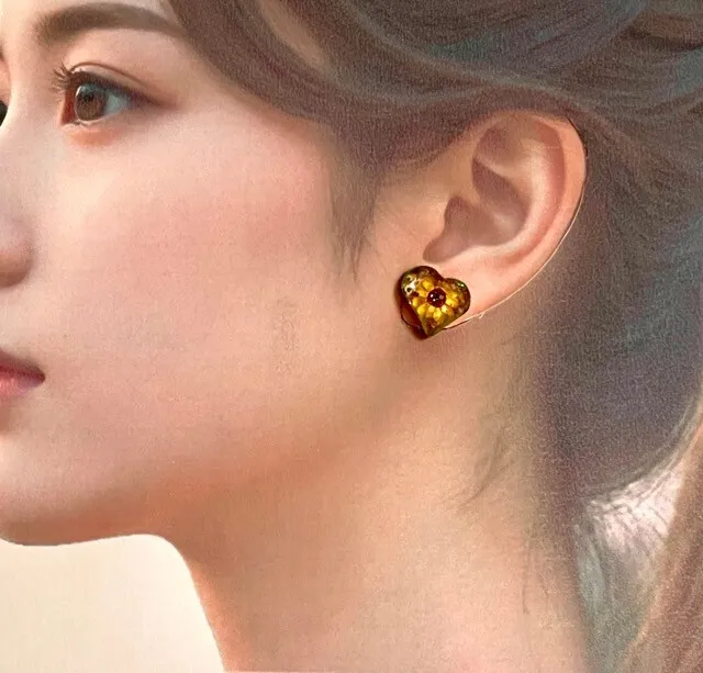 ひまわり咲いた🌻ハート型イヤリング／ピアス【リベポ払い歓迎🎉】