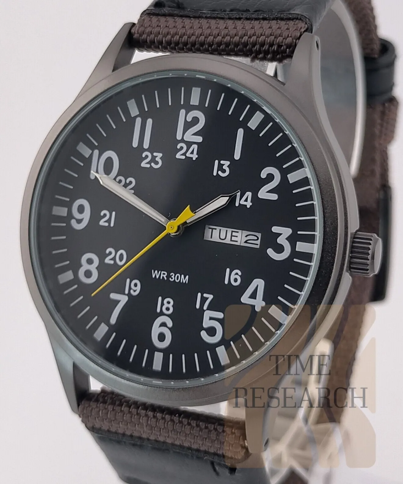 ダークカラーで大人アビエイターを構築【24時間表示インデックス/新品】デイデイト