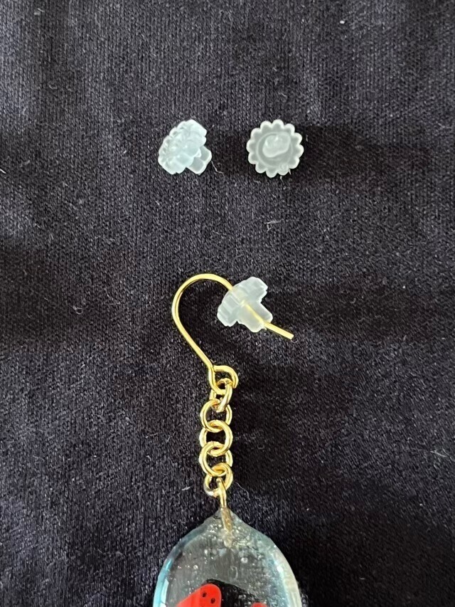 南の海のキラキラフープと貝殻（イヤリング／ピアス）【リベポ払い歓迎🎉】