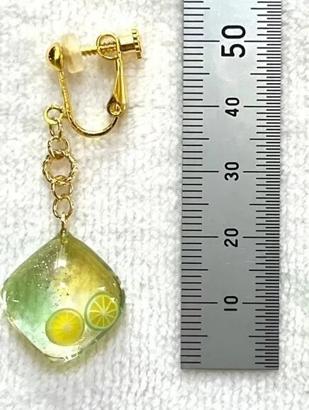 爽やか🍋レモンライム  イヤリング左右違い【リベポ払い歓迎🎉】