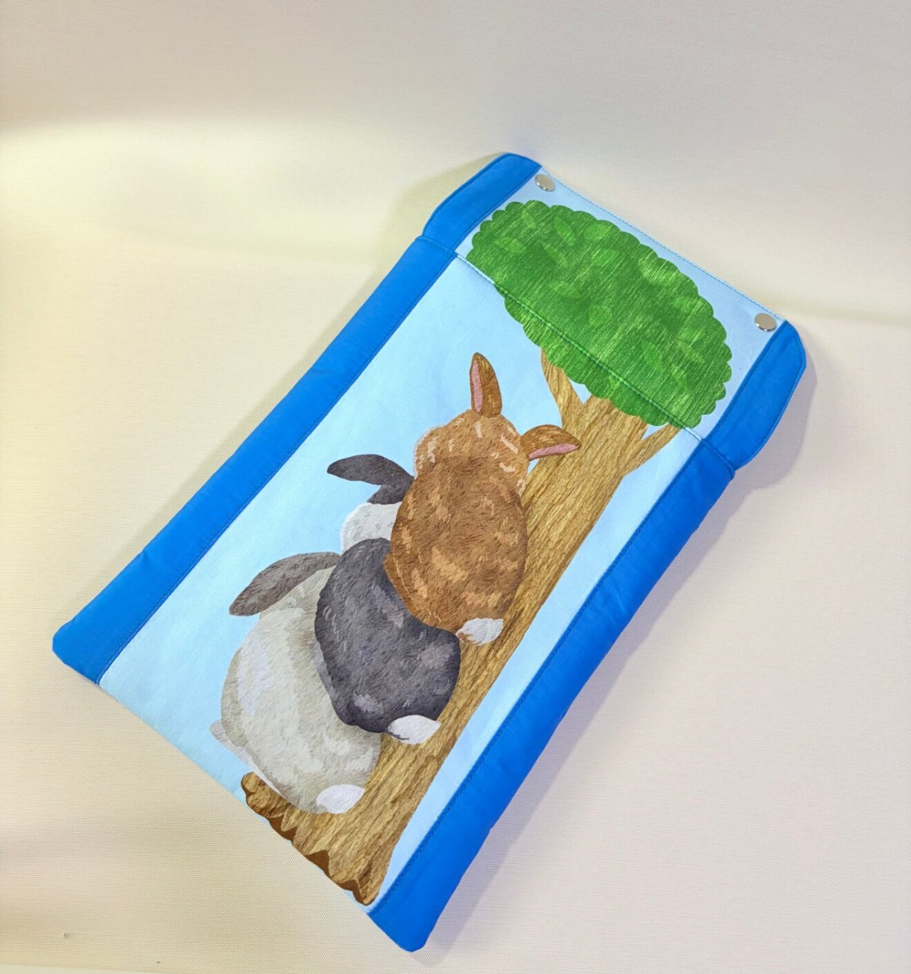 うさぎさんのふわふわ13インチMacケース
