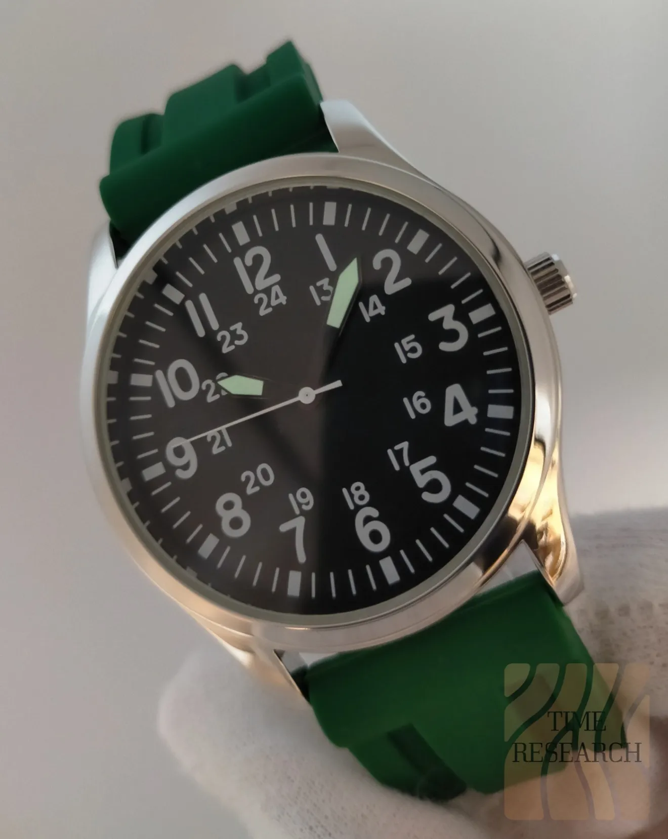 【軍事腕時計をラバーバンドでとことん使い倒す/新品】フイッシュテール尾錠装備 ⑥