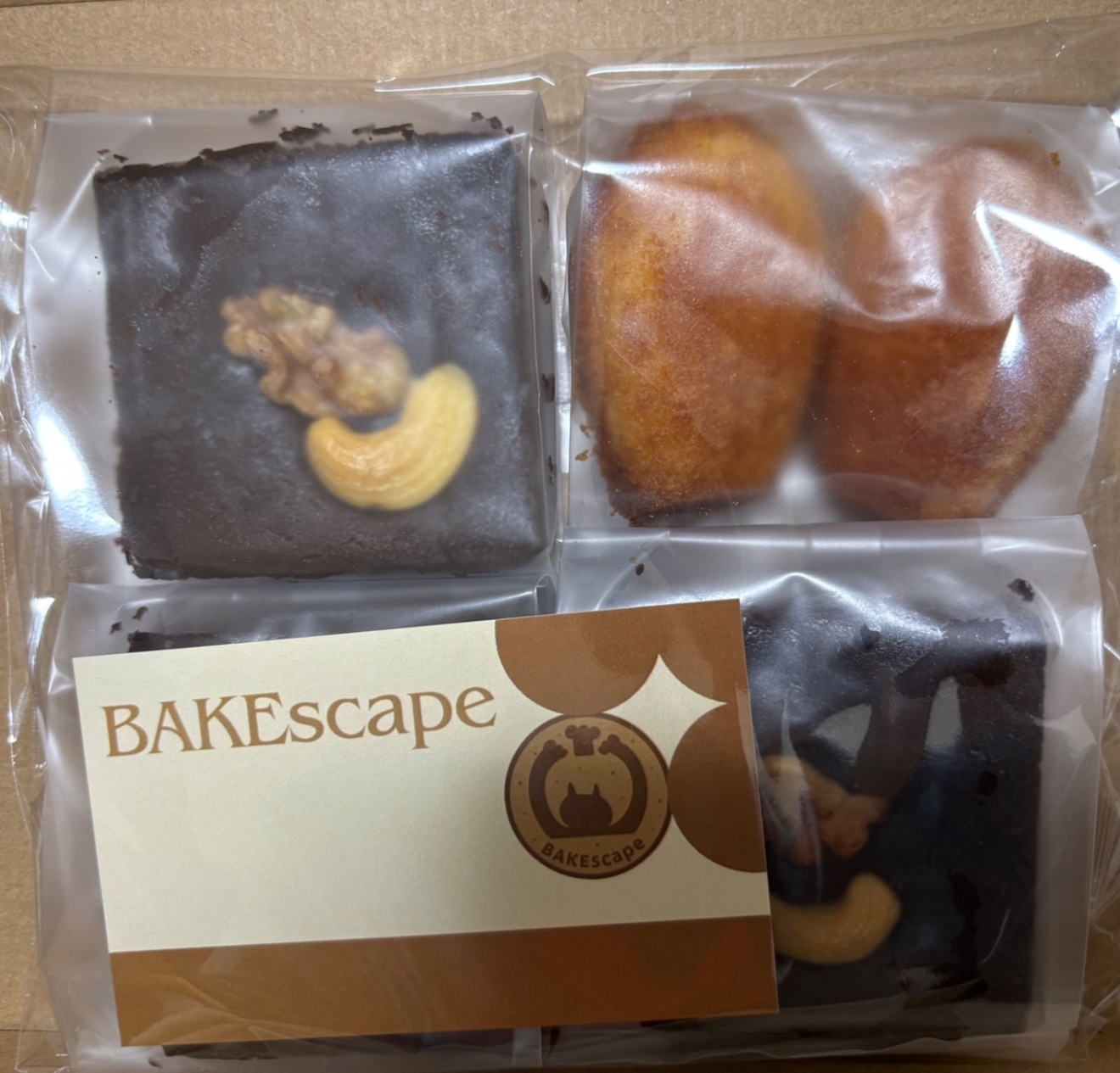 BAKEscape｜やさしい珈琲ブラウニーマニア〜濃厚ブラウニー3個＋ミニマドレーヌ2個