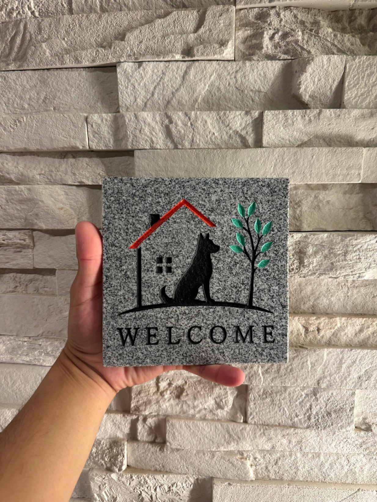 御影石のWelcomeプレート｜柴犬シルエット彫刻｜新築・引越し祝いギフト