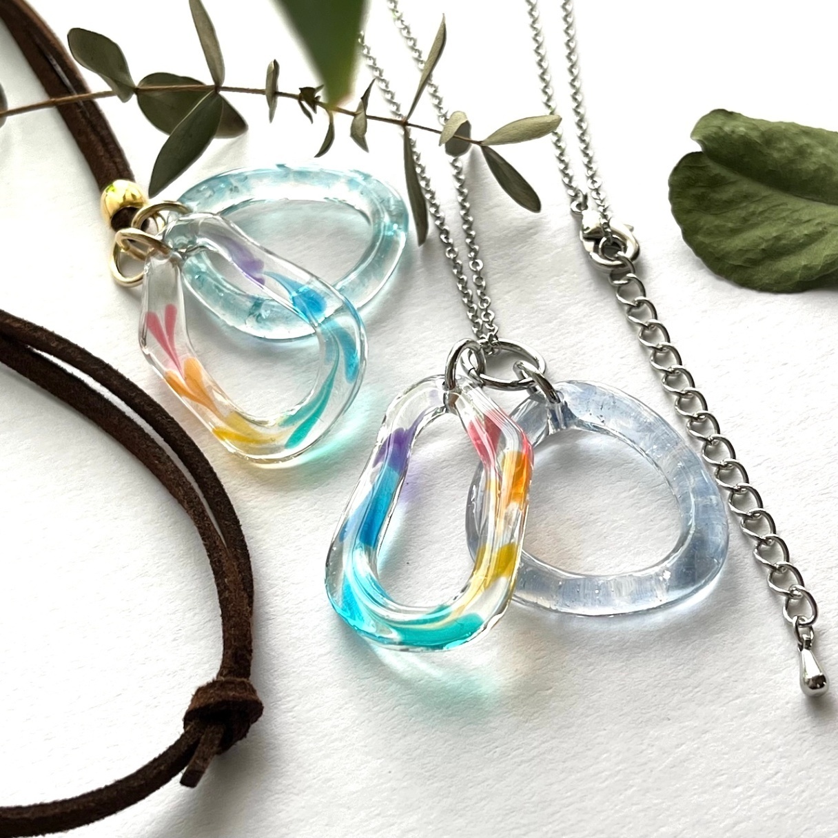 虹色♡クリアネックレス アクアブルー　ペンダント  夏アクセサリー　ハート  ギフト　ラッピング有り