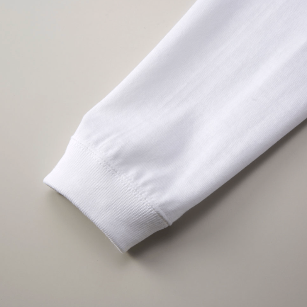 ⭐️5枚以上購入で10％OFF！⭐️1枚でもインナーでも決まる！万能ロングスリーブTシャツ