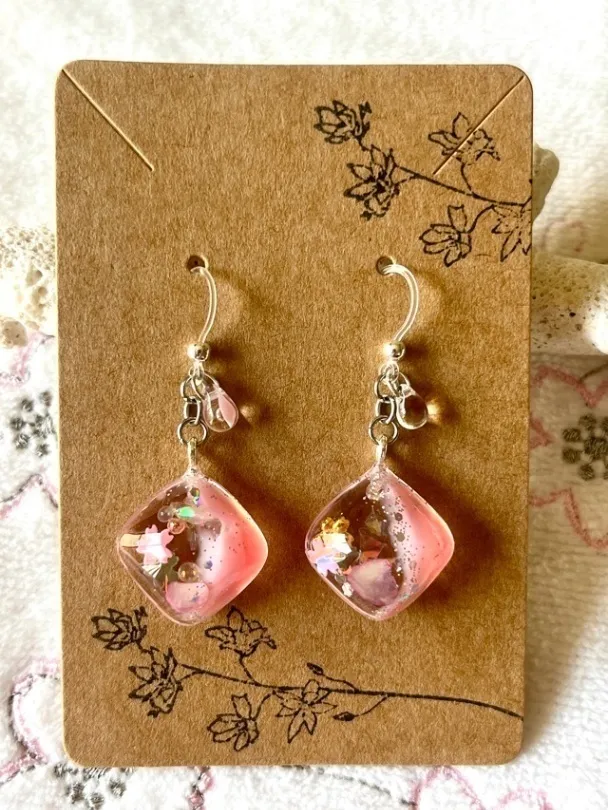 くすみピンク🌸さくらイヤリング／フックピアス【リベポ払い歓迎🎉】