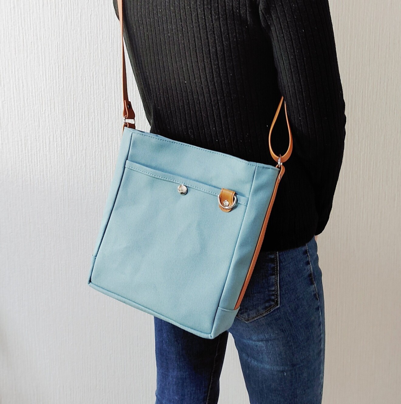 帆布のカラフルサコッシュ（サンドベージュ）