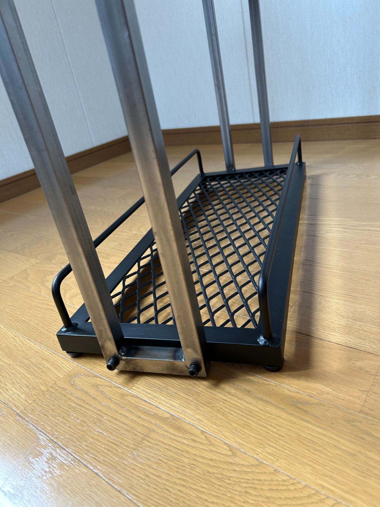 キッチン3段シェルフ　スタイリッシュ　オシャレ　アイアン家具