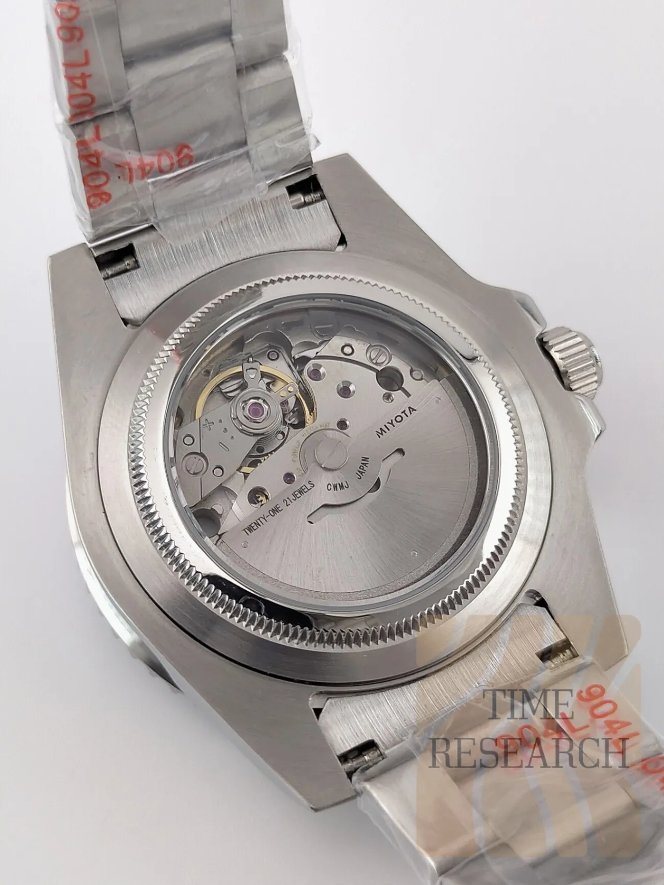 王道スタイルに洗練を付加【ミヨタ搭載/新品】防水100m 裏スケ サファイア