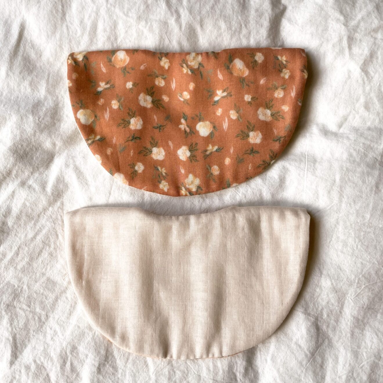 ふわふわベビースタイ EMYS‘ Dot flowers