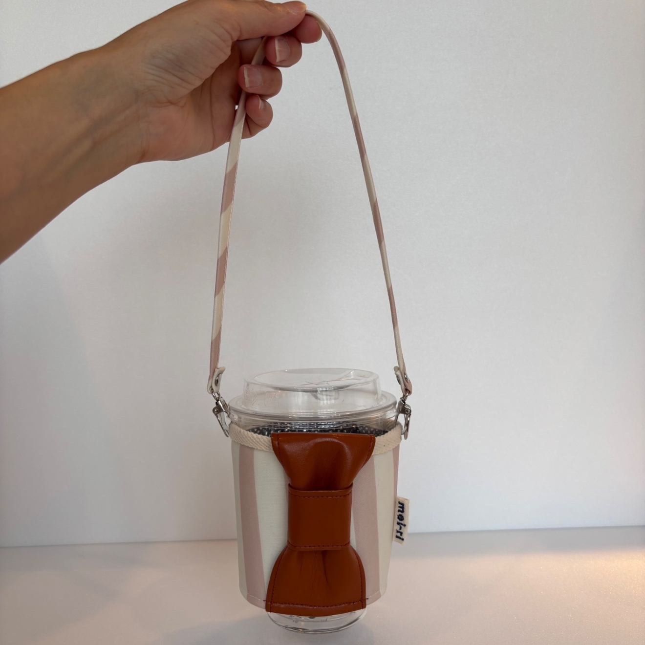 【ハンドメイド】保冷ドリンクホルダー｜もちあるきカフェ くすみピンクストライプ
