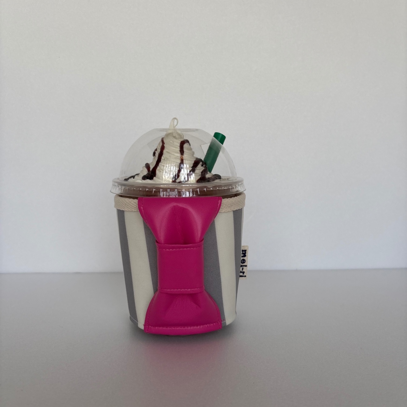 【ハンドメイド】保冷ドリンクホルダー｜もちあるきカフェ くすみグレー