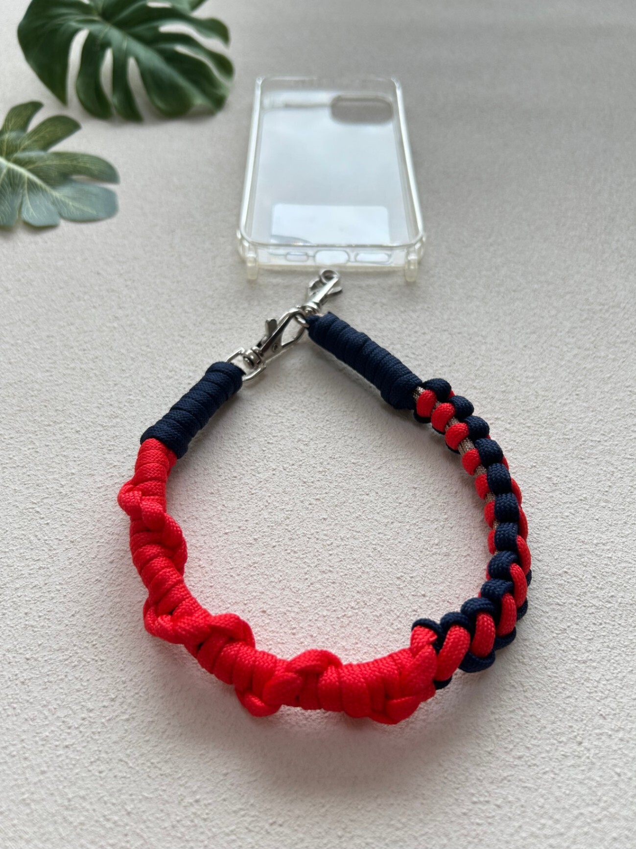 【お試し価格】ハンドストラップ　ネイビー×レッド
