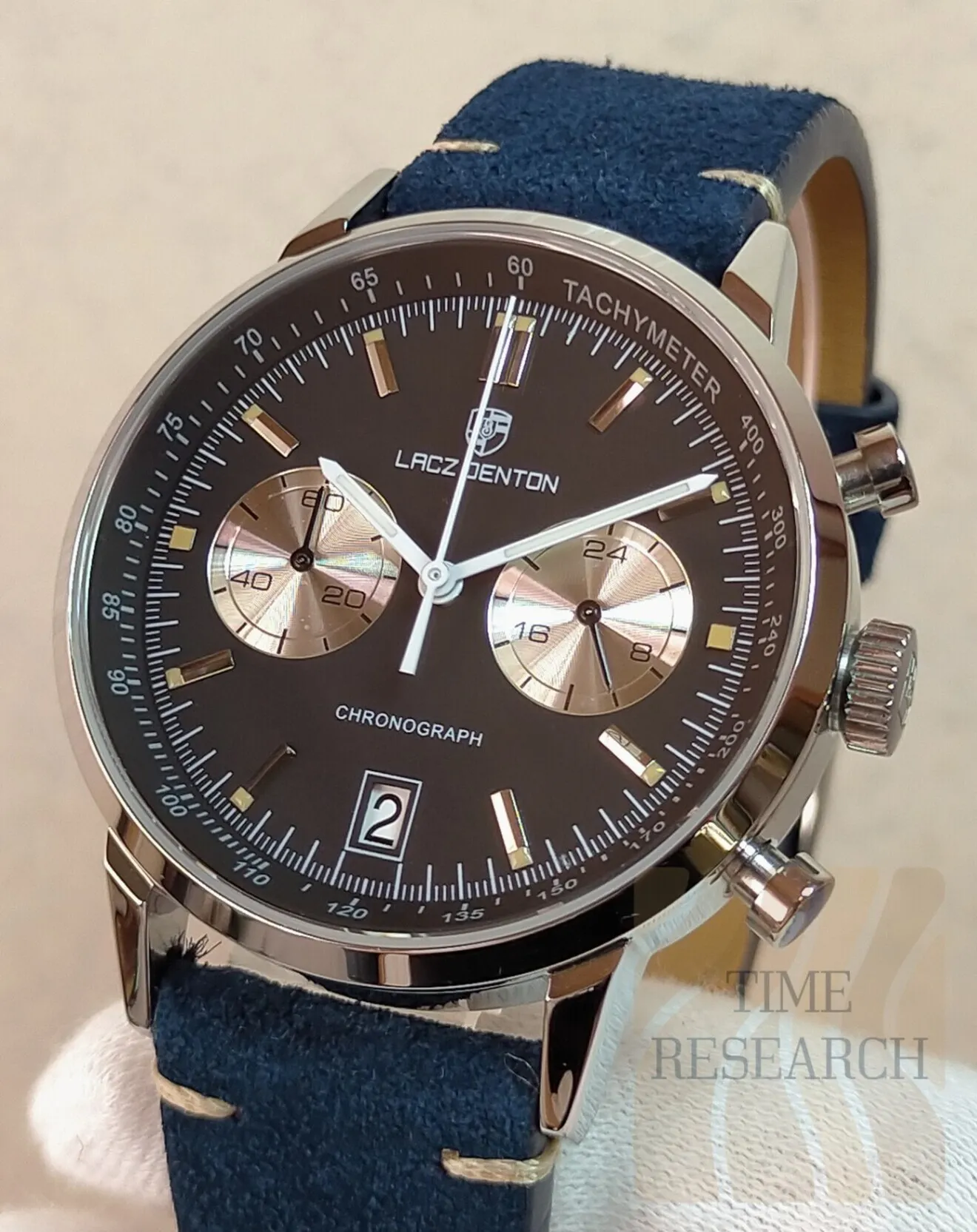 【国産vk64に秀逸デザインを纏った大人の為のクロノグラフ/新品】防水100m②