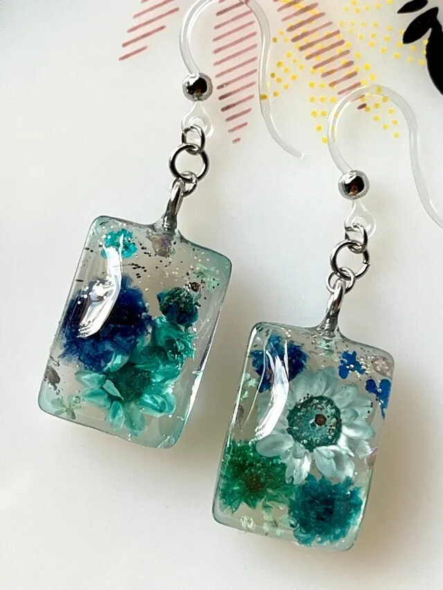 赤い花🌸青い花フックピアス【リベポ払い歓迎🎉】