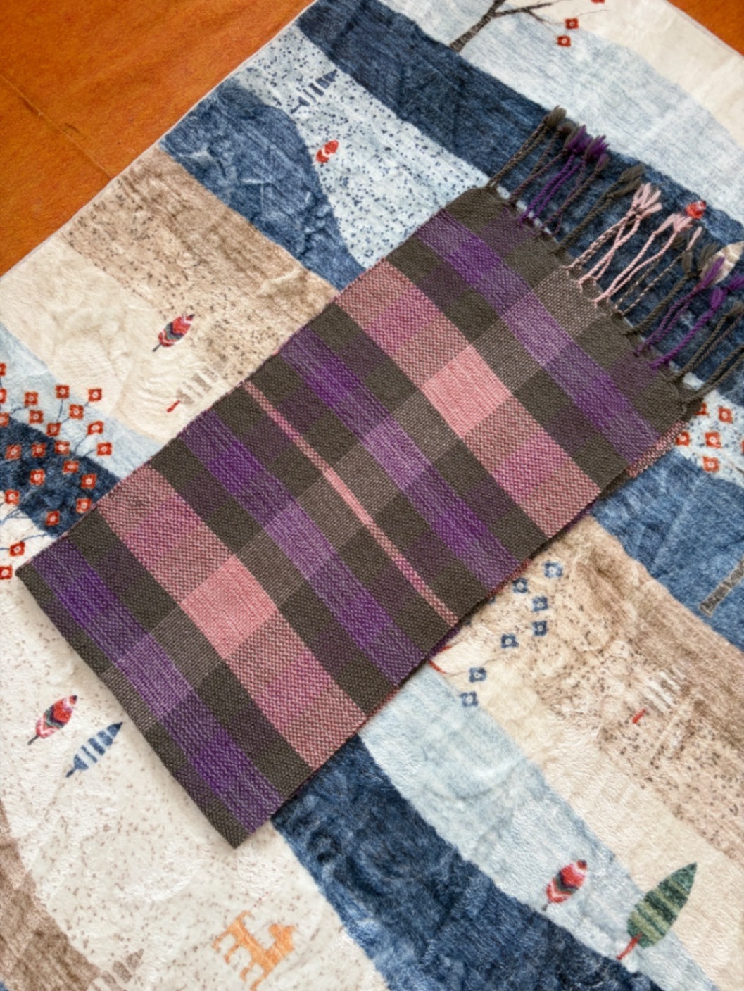 【ハンドメイド】ピンクと紫のチェックのメリノウールの手織りストール