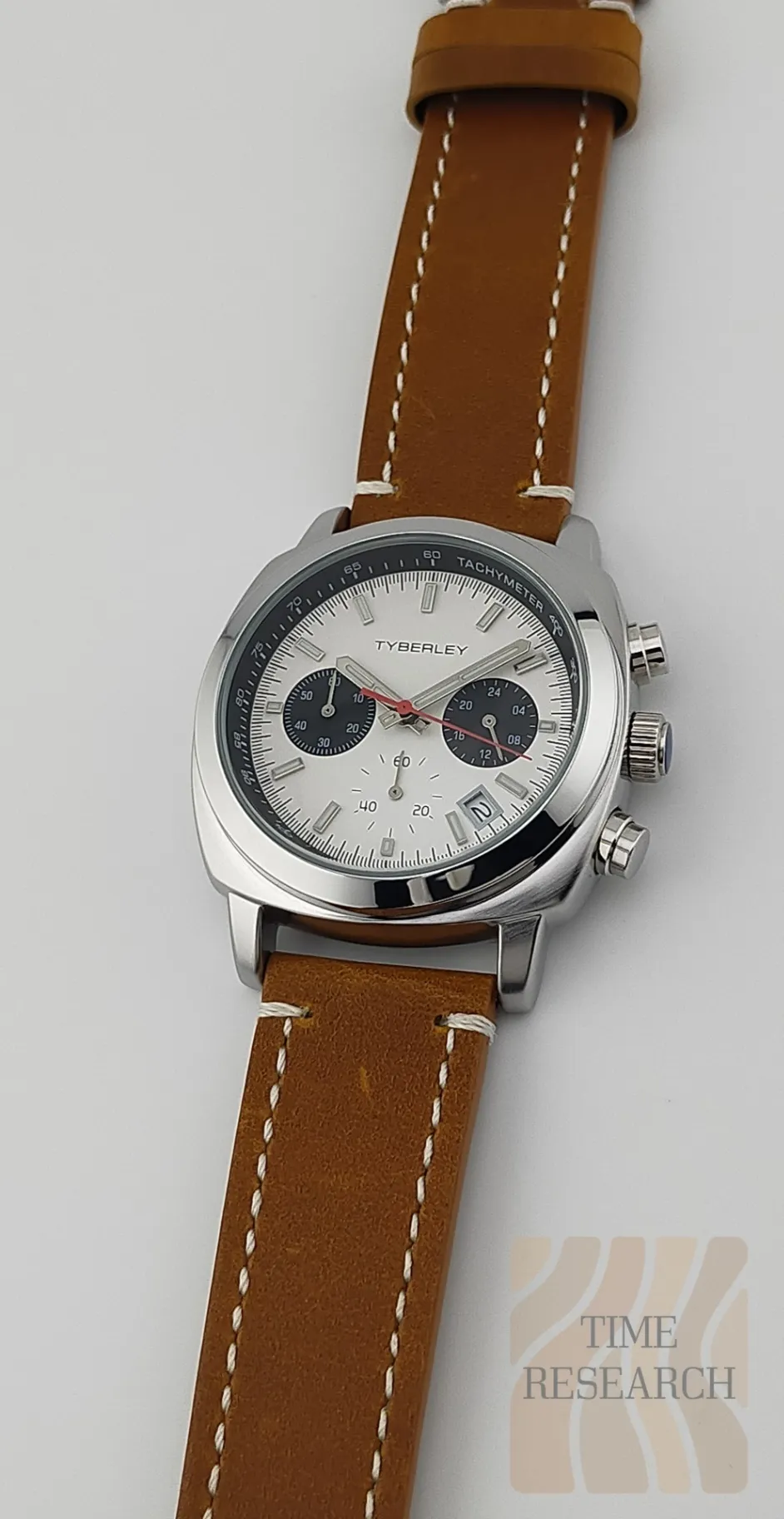 ネオヴィンテージ【国産S社製VD53搭載/新品】レトロクッション型クロノグラフ④