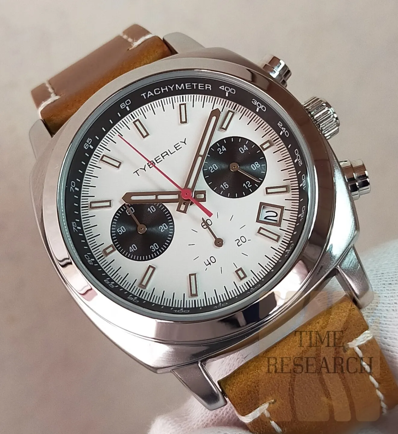 ネオヴィンテージ【国産S社製VD53搭載/新品】レトロクッション型クロノグラフ④