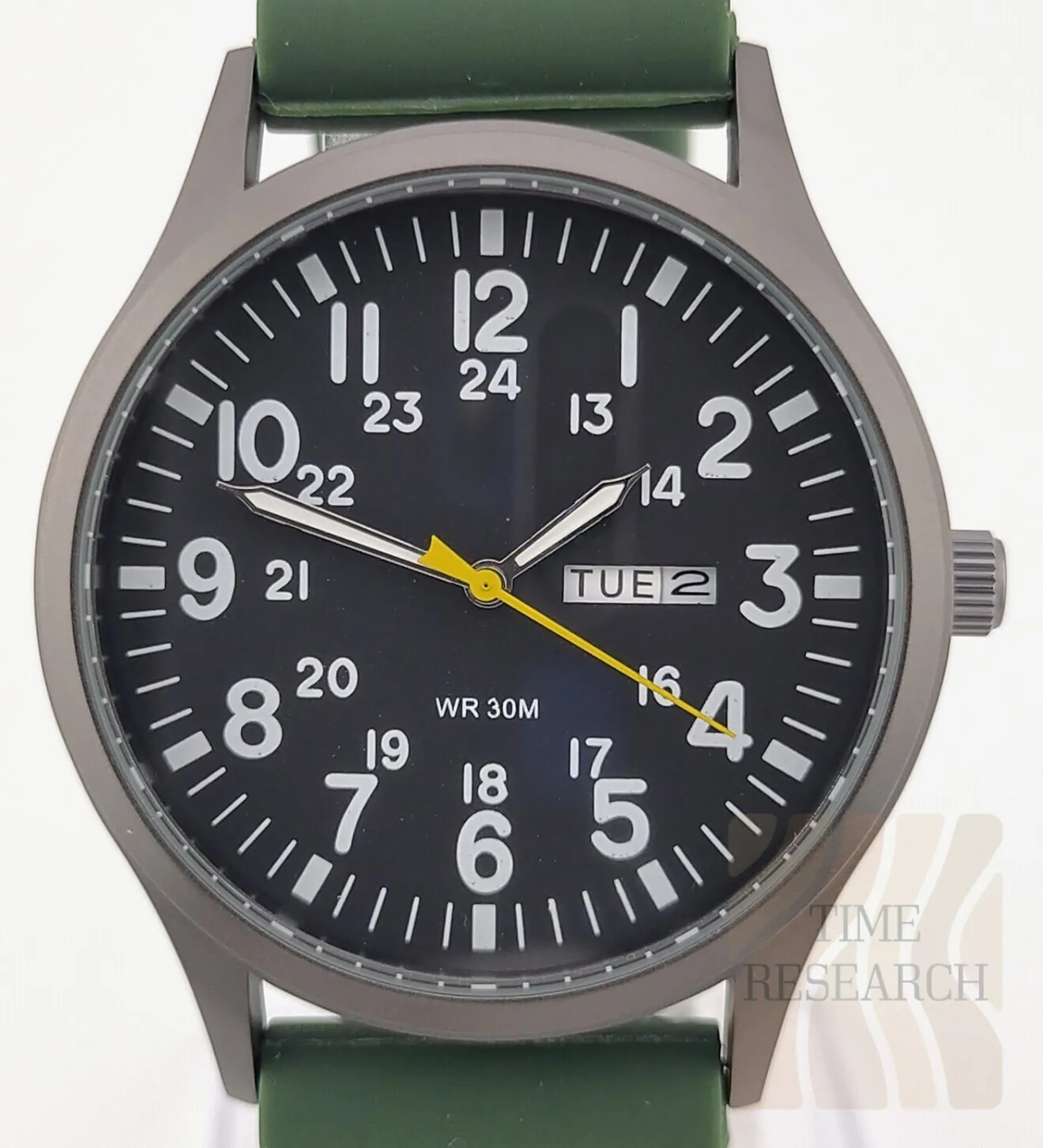 シンプルながら機能性/耐久性共に申し分なし【デイデイト/新品】ミリタリーラバー①