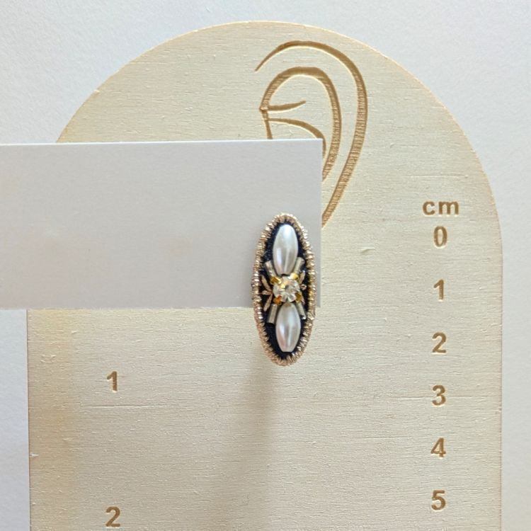 RE37 刺繍オーバル パール イヤリング