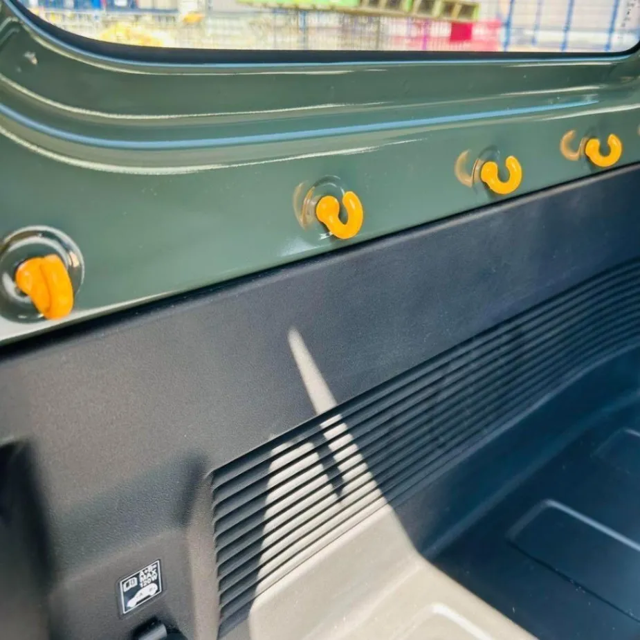 新型ジムニー　ＪＢ64/74 リア　コンビニフック　5連　オレンジ