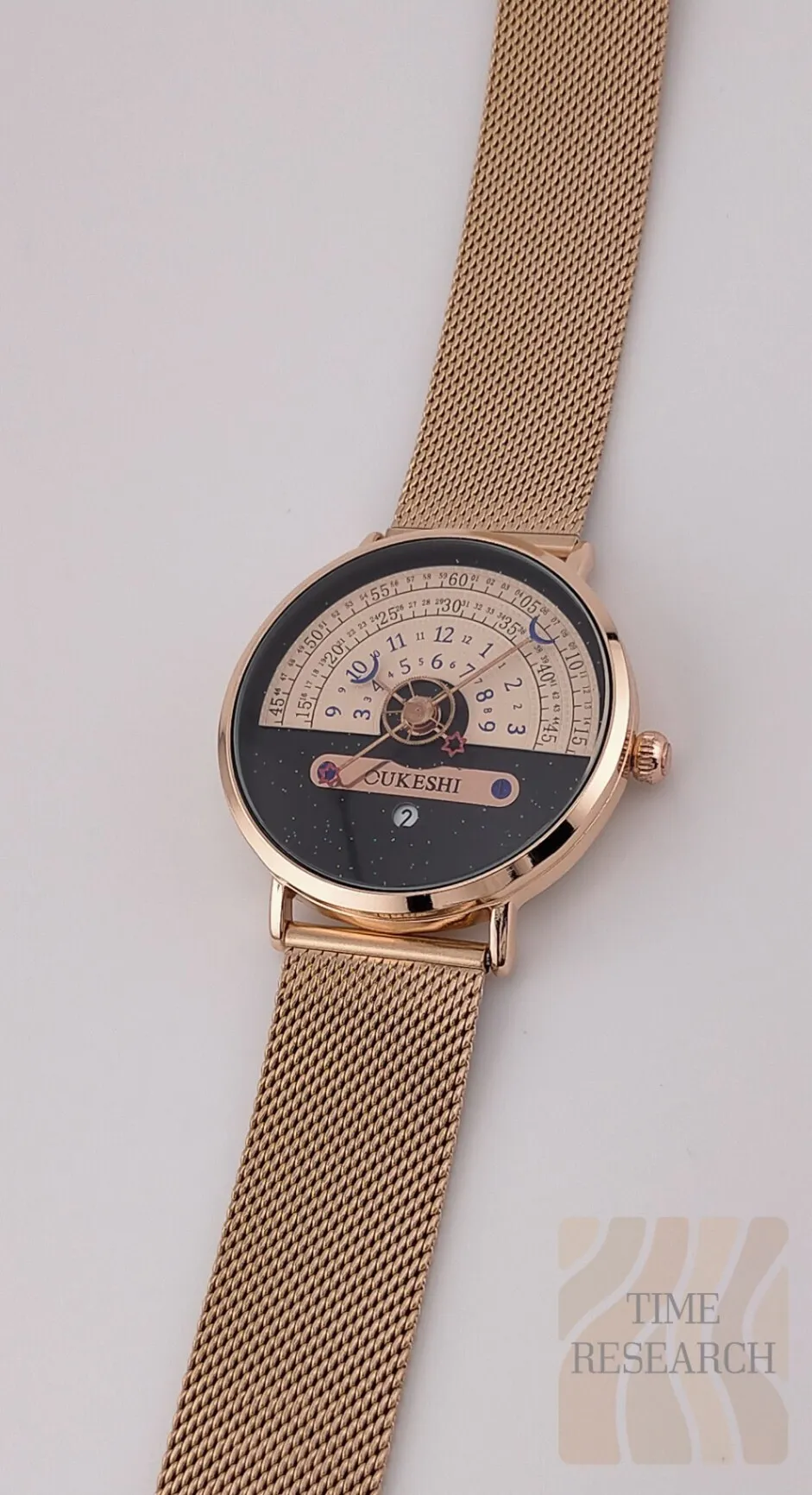 【新品】画期的時刻表示方を備えたドレスウォッチに待望のローズゴールドエディション