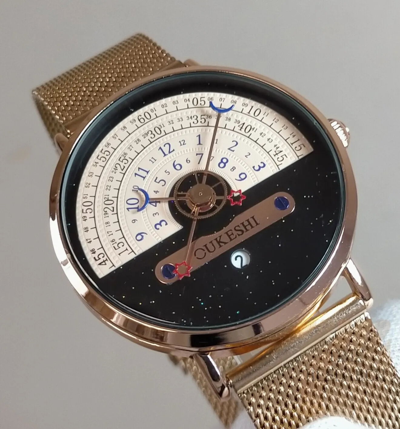 【新品】画期的時刻表示方を備えたドレスウォッチに待望のローズゴールドエディション