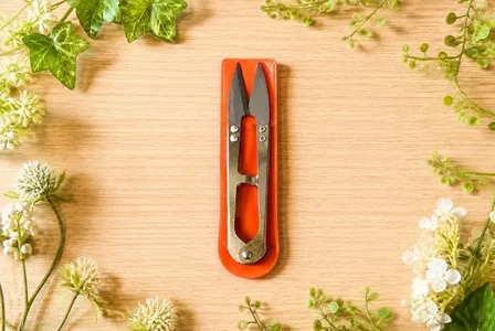 大好評！！切れ味抜群！！にぎりバサミ 糸切りばさみ 1本