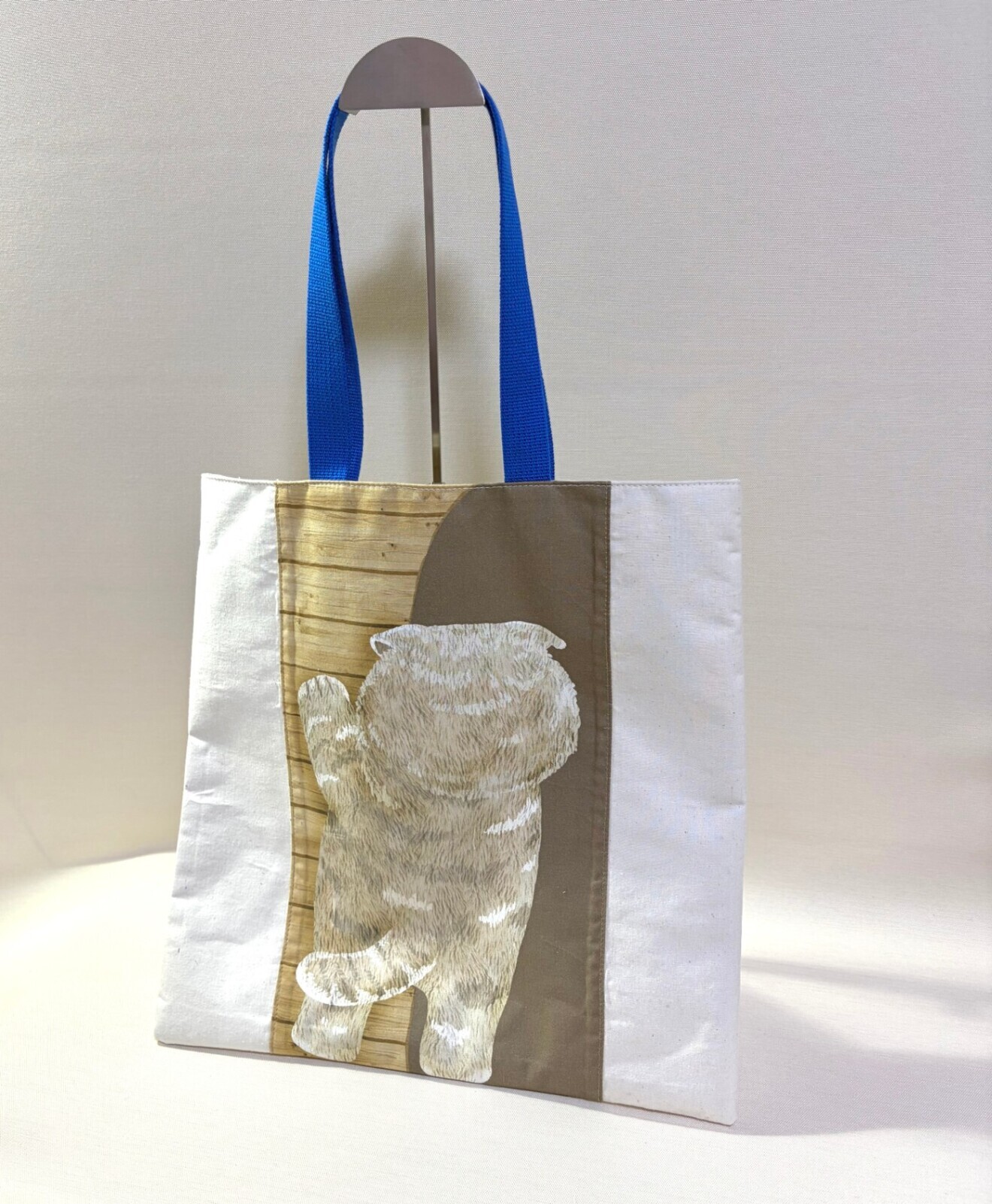 表と裏で楽しめる♪ 猫の大きめトートバッグ 38×38cm

