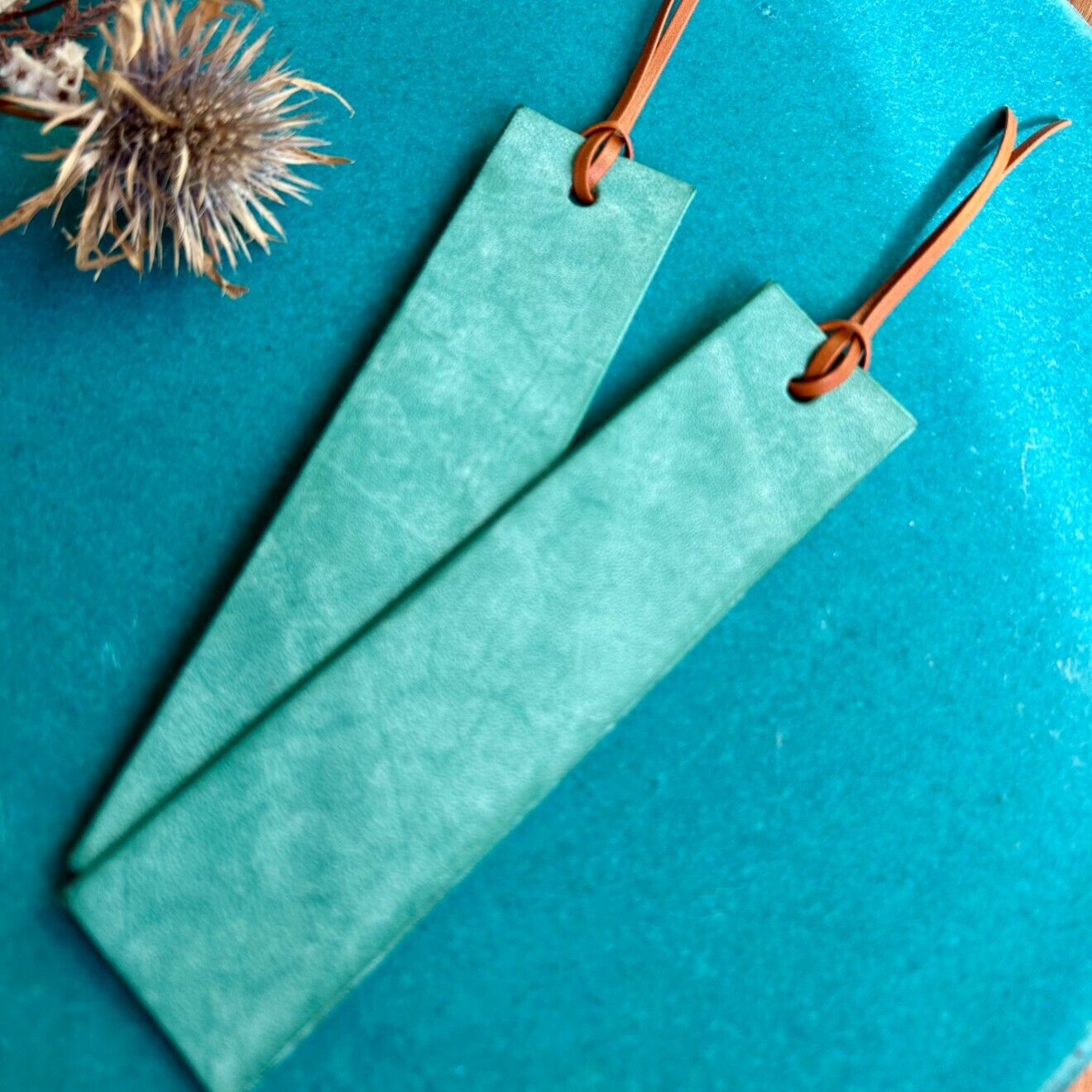 【ハンドメイド】本革シンプルしおり