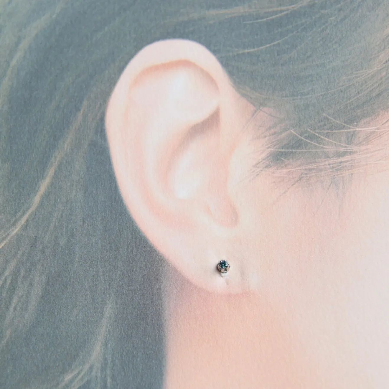 ブルーダイヤモンド2mm一粒ピアス｜オーストラリア産 | サージカルステンレス. 金属アレルギー対応