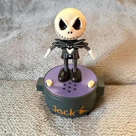 【ハロウィン】ジャック•スケリントン ディズニー
 26日までのご注文でハロウィン当日までにお届け