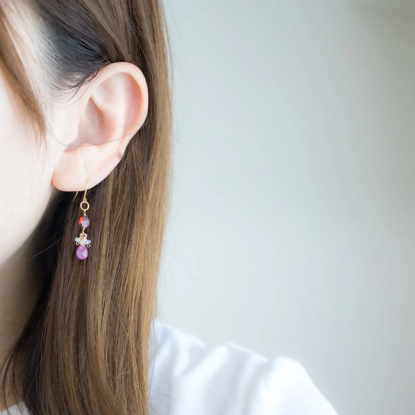 【ハンドメイド】ガーネット オパール ピンクサファイア 揺れるピアス